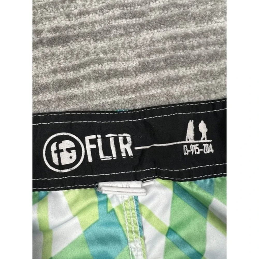 FLTR Shorts Mens 33 Multicolor Board Swim Trunks‎ Pockets Drawstring Outdoors